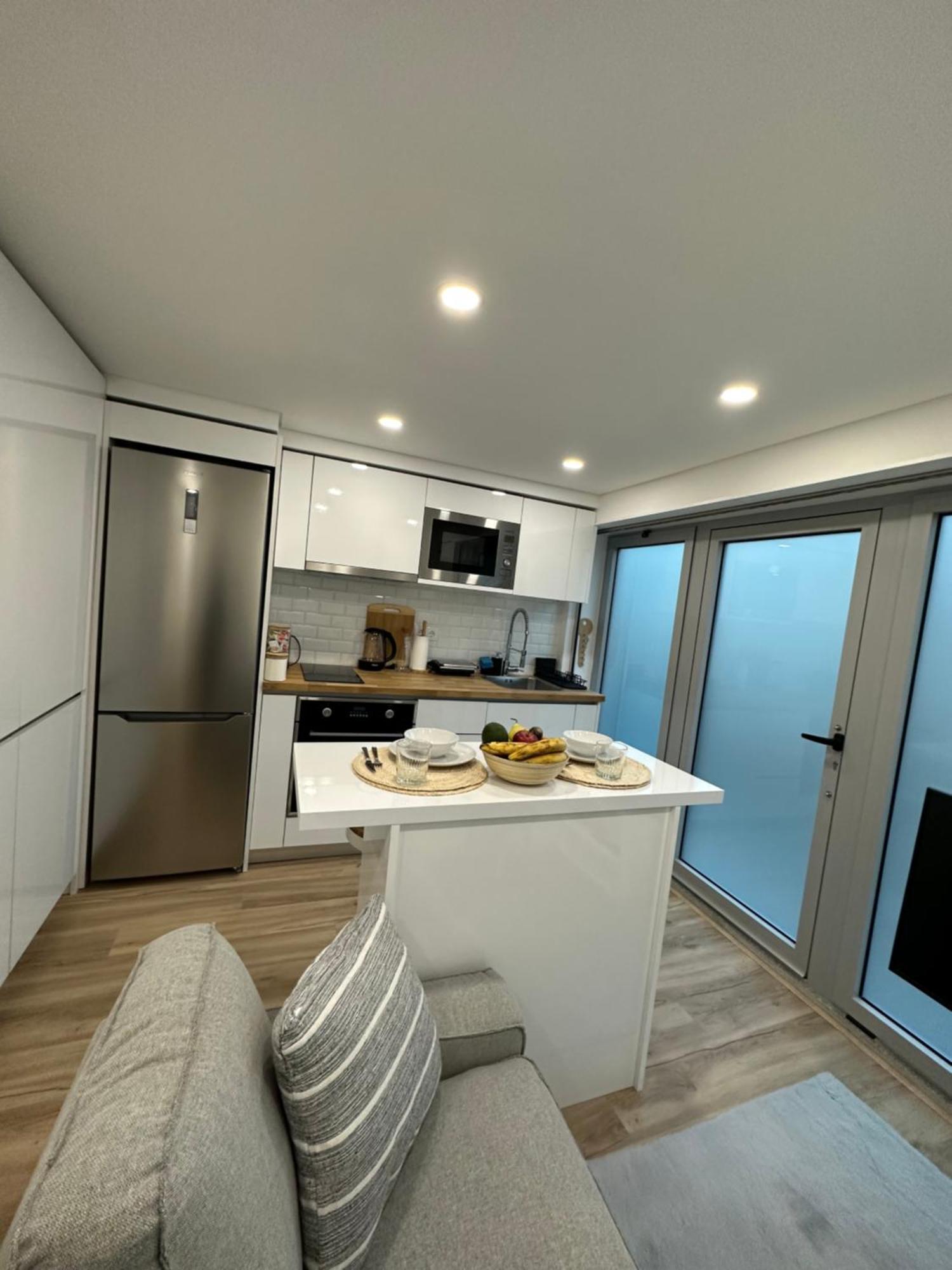 Estudio Novo - Fantastico T0 Porto Exterior photo